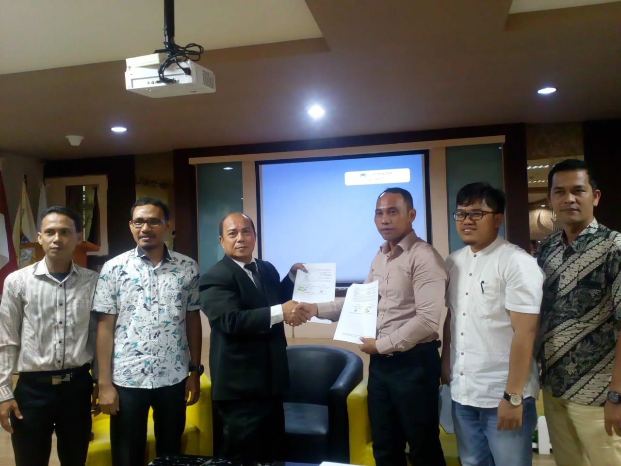 Raker Aptikom